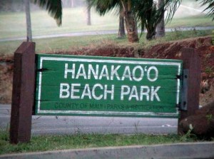 Hanakaoo sign, photo by Wendy Osher.