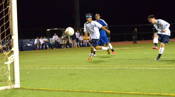 Kamehameha Maui's Chandler Alo scores against Maui High on this goal right before halftime Tuesday at Kanaiaupuni Stadium. Photo by Rodney S. Yap.