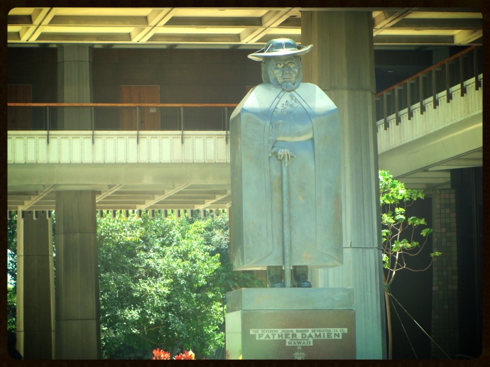 Honolulu state capitol entrance. File photo by Wendy Osher.