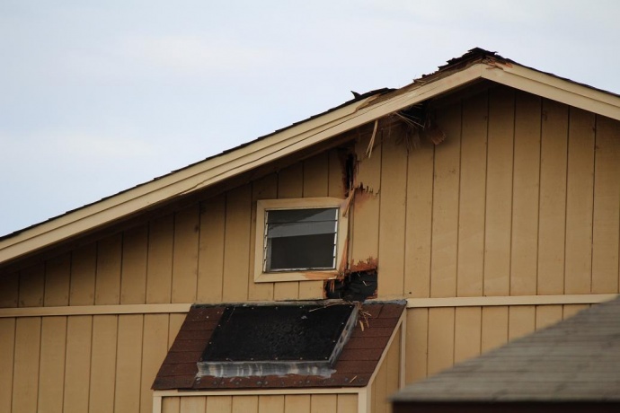 Lightning strikes Kahului home. Photo by Wendy Osher.