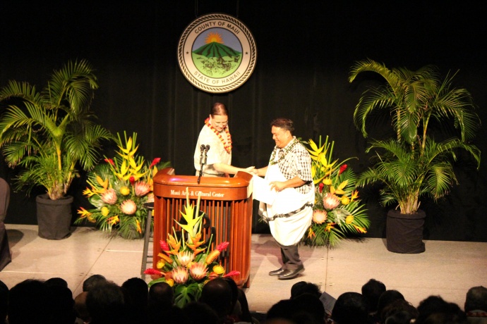 Keith Regan, Managing Director, County of Maui and UHMC Chancellor Lui Hokoana. Photo by Wendy Osher.