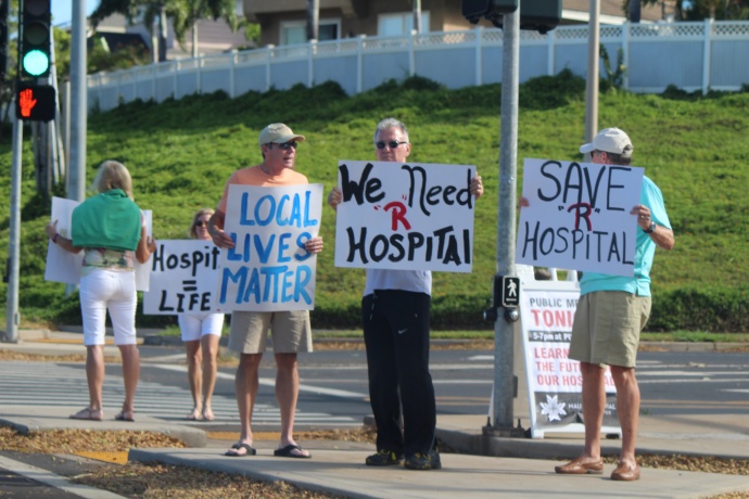 Maui hospital rally, 4/28/15. Photo by Wendy Osher.