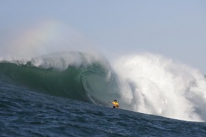Greg Long (USA), current frontrunner on the WSL Big Wave Tour rankings, won the Quiksilver in Memory of Eddie Aikau (a WSL Specialty event) the last time it ran in 2009. Long will look to repeat when the Bay roars to life again this Wednesday. Image: WSL 