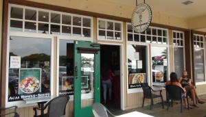 Farmacy restaurant and juice bar, now open at the Pukalani Terrace Center. Photo by Kiaora Bohlool.