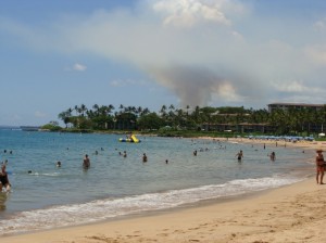 Heavy smoke could be seen from Wailea as a brush fire burned 300 acres of vacant land several miles away in Kihei. Photo by Wendy OSHER.