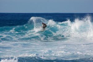 Hookipa surfer 2 2/3