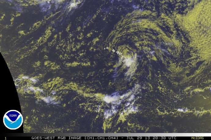 Flossie 10:30 a.m. 7/29/13. Satellite imagery courtesy NOAA/NWS/CPHC.