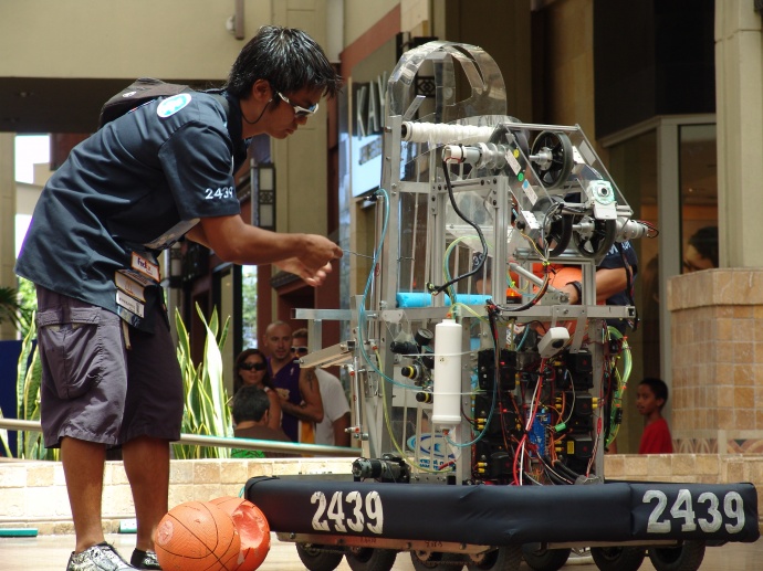 Learn all about electricity at the Maui Electric Energy Fair on August 24. Featuring various interactive displays, the event will also showcase robotic demonstrations by Baldwin and Maui High School students. Courtesy photo MECO.