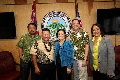 Hirono with Mayor Alan Arakawa and administrative staff. Courtesy photo.