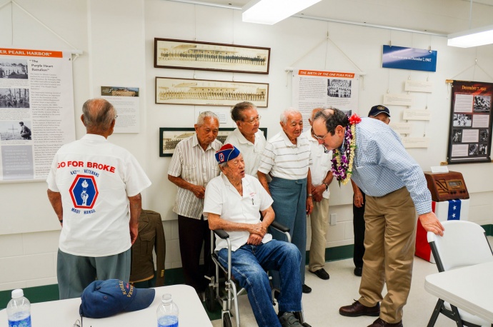 Eric Saul with Maui Nisei Veterans, March 2014 visit.  Photo credit, Melanie Agrabante.