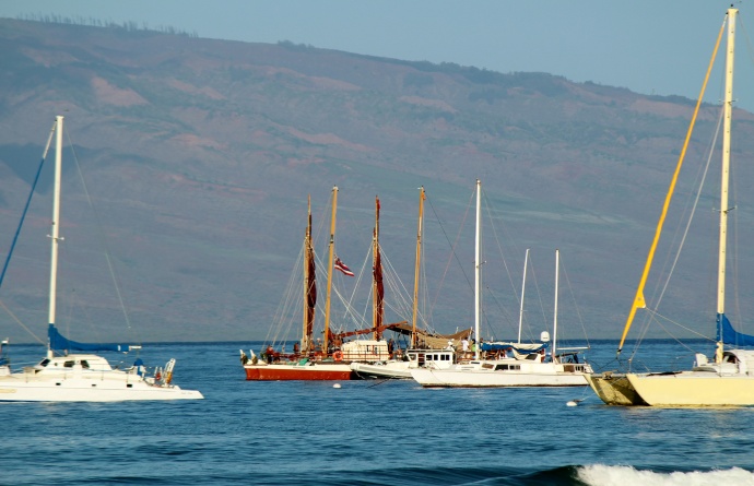 Hōkūle‘a arrival at Lahaina, Maui. Photo by Wendy Osher.