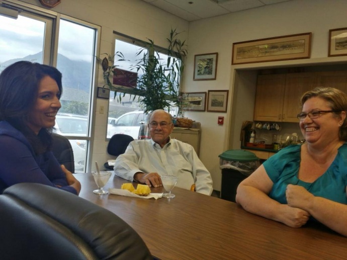 Rep. Gabbard meets with Buddy & Cathy Nobriga, business parters / father-daughter team, at Maui Soda and Ice Works. 10/30/14, courtesy photo.