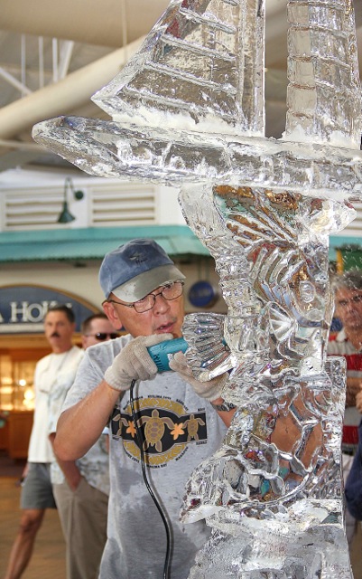 Ice Sculpture / photo courtesy Lahaina Cannery Mall.