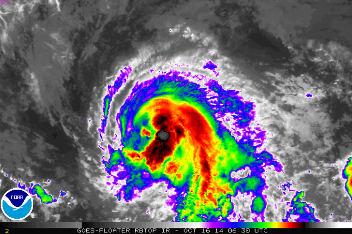 Satellite imagery, 10:52 p.m. HST, Wednesday, Oct. 15, 2014, courtesy NOAA/NWS.