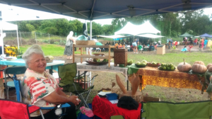 Aunty Kipaoa selling her fruits and vegetables in Kēōkea over Labor Day in 2014. Courtesy image
