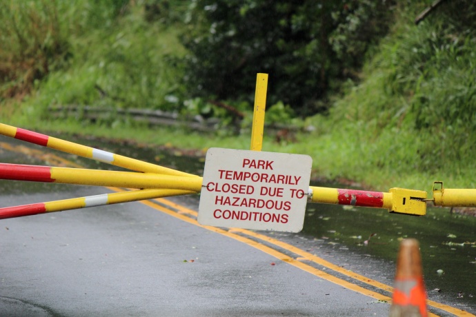 ʻĪao Valley State Park closed due to hazardous conditions 12/23/14.