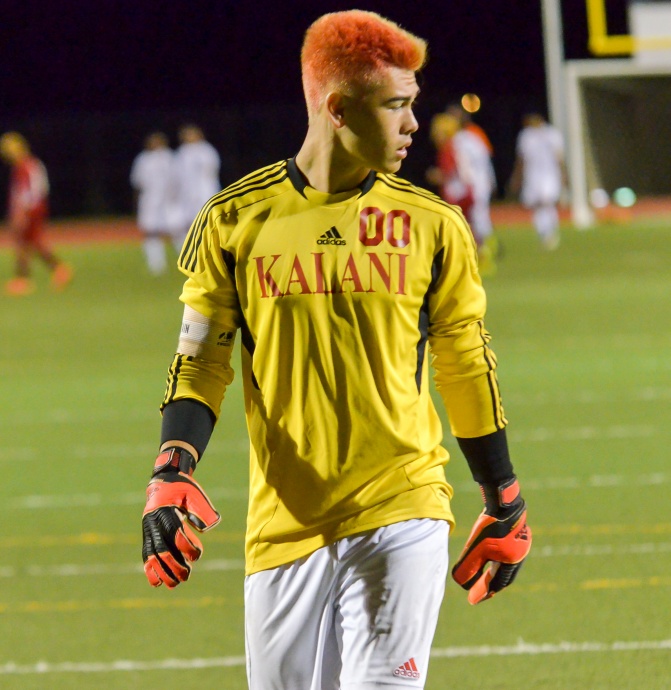 Kalani High School goalkeeper Michael Stafford came up with a huge save on a penalty kick Saturday to preserve a 2-1 victory at Kamehameha Maui. Photo by Rodney S. Yap.