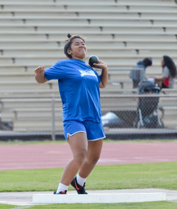 Maui High's Grace Fisher was a double winner in the shot put and discus. Photo by Rodney S. Yap.