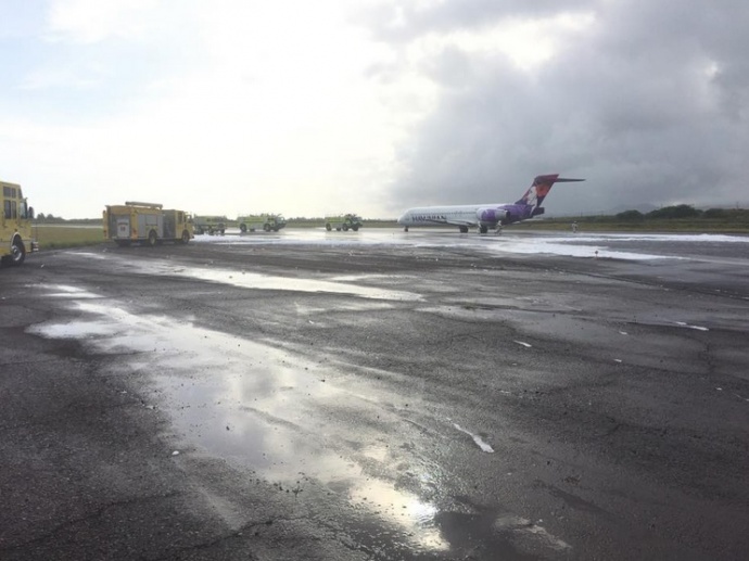 Hawaiian Airlines emergency landing, May 12, 2015. Photo credit: Ikaika Blackburn. 