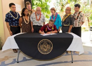 Bill signing ceremony at Maui Memorial Medical Center. (06.10.15) Photo credit: Ryan Piros/County of Maui.