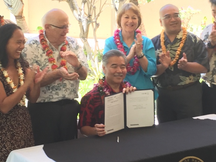 Bill signing ceremony at Maui Memorial Medical Center. Photo by Chuck Bergson.