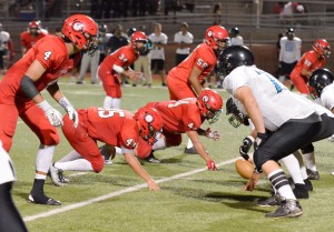 Lahainaluna's defense lines up against Kekaulike's offense. Photo by Rodney S. Yap.