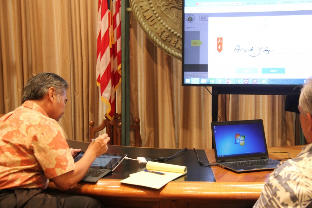 Governor's office goes paperless. Courtesy photo.