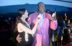 Maui Now's Malika Dudley interviews Hawaii Five-0's Chi McBride on the red carpet