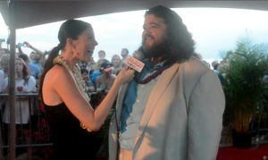 Maui Now's Malika Dudley interviews Hawaii Five-0's Jorge Garcia on the red carpet