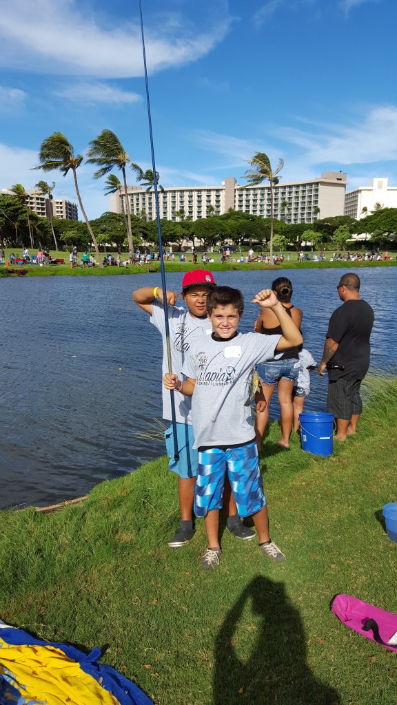 More than 2,000 attendees – including keiki and their ‘ohana – cast their poles at the 7th Annual Keiki Tilapia Fishing Tournament 2015 hosted by Maui Electric and Kā‘anapali Golf Course on Sunday, September 27.