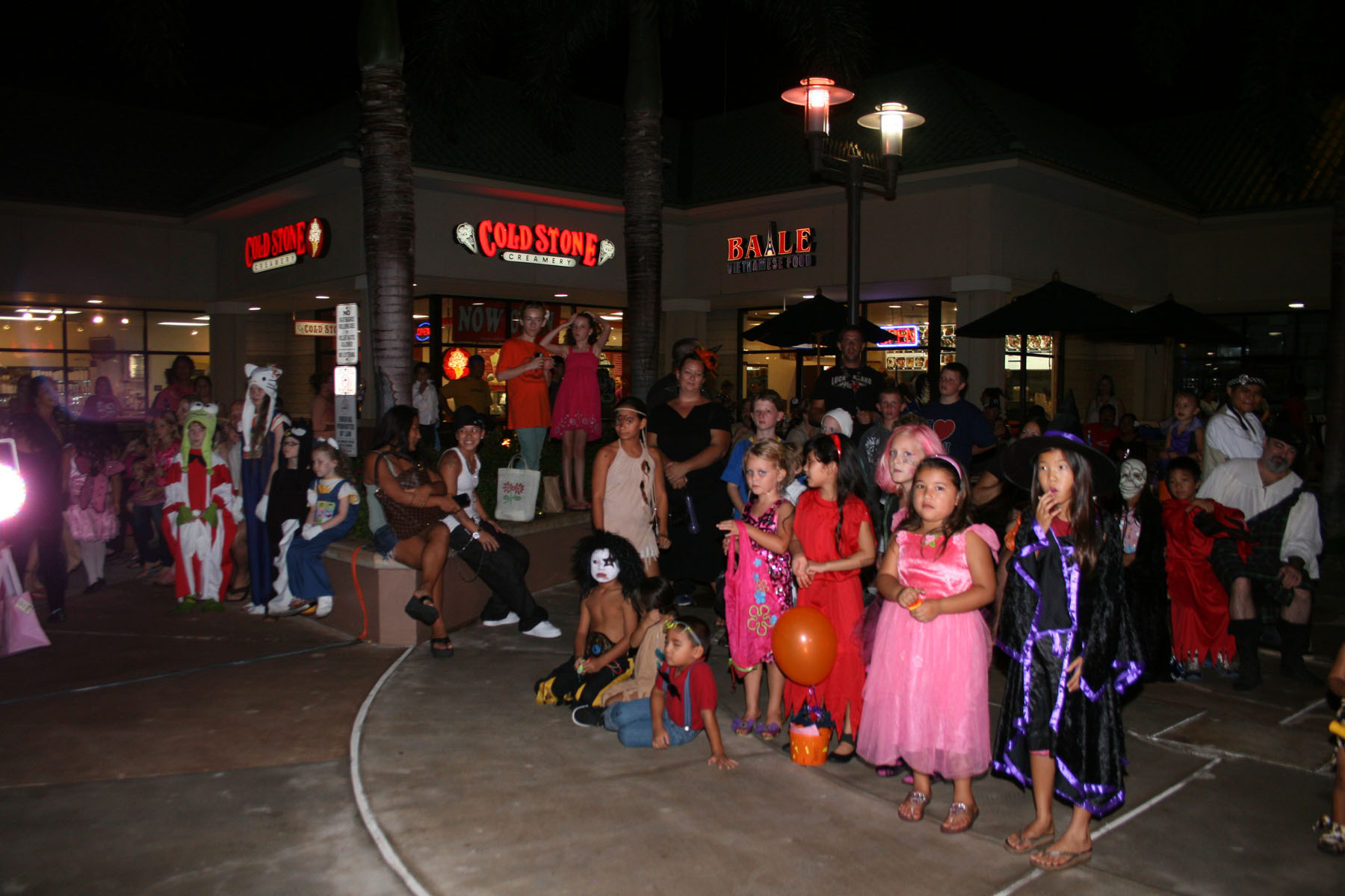 children costume contest 300 dpi
