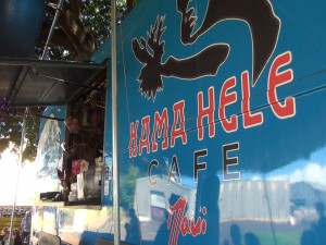 Kama Hele Cafe, under the trees near Hali'imaile Park. Photo by Kiaora Bohlool.