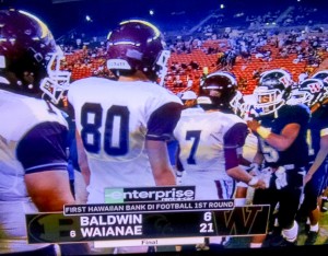 The Bears shake hands with the Seariders of Waianae following their 21-6 first-round loss Friday at Aloha Stadium. Photo from OC16 broadcast.