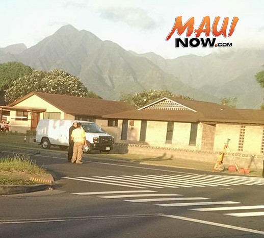 Kahului traffic accident, Nov. 3, 2015. Photo credit: Sandy Joaquin Gusman. Note: Photo was cropped to focus on investigation aspect of the scene.