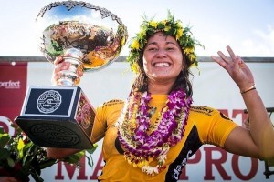 Carissa Moore (HAW), the three-time WSL Champion, all smiles after capping off an incredible 2015 season with a Target Maui Pro win. (PRNewsFoto/World Surf League)