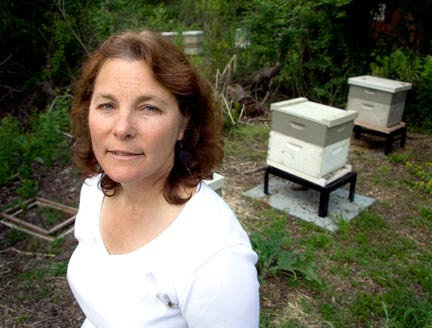 Maryann Frazier. Image provided by The Maui Bee Conference.