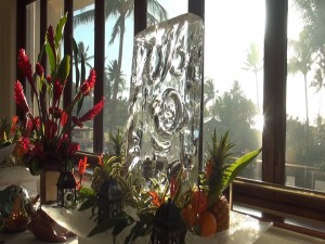Chinese New Year ice sculpture at Molokini Bar & Grille. Photo by Kiaora Bohlool.