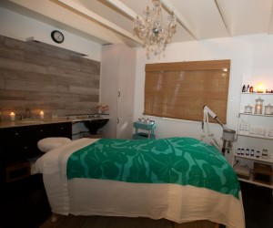 Treatment room Jewel Spa & Salon photo