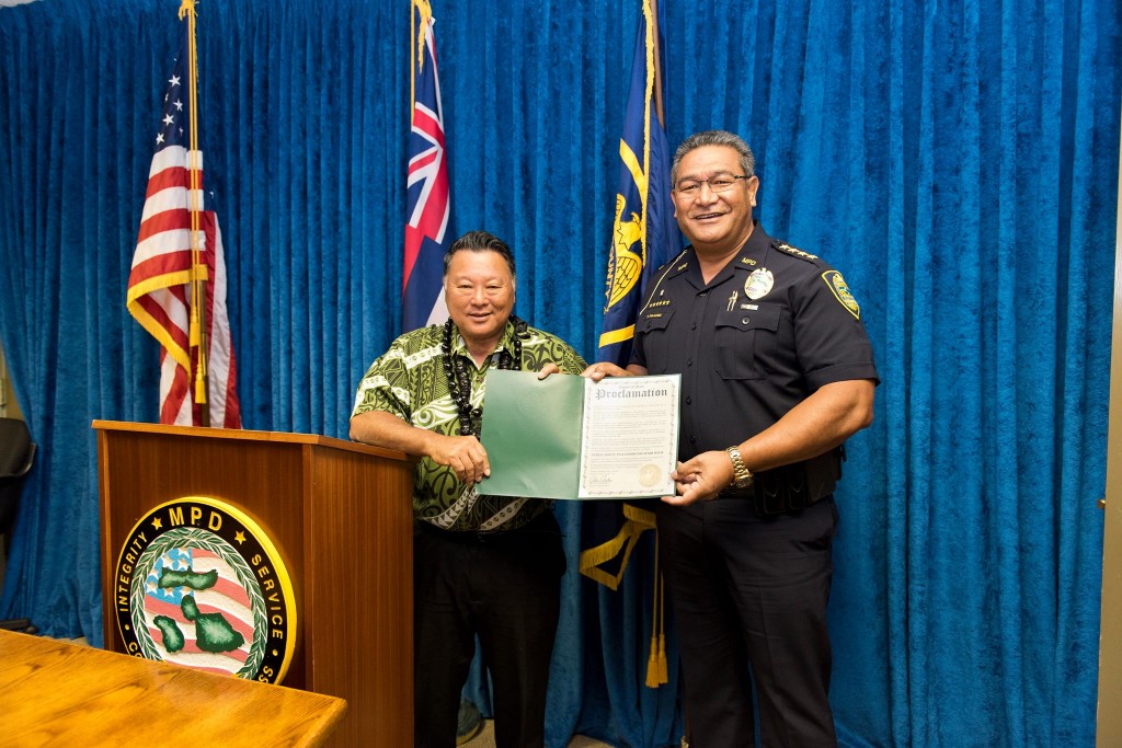 Telecommunications Week 2016. Maui Mayor Alan Arakawa (left) with Police Chief Tivoli Faaumu (right). (4.11.2016) (Photo: Ryan Piros)