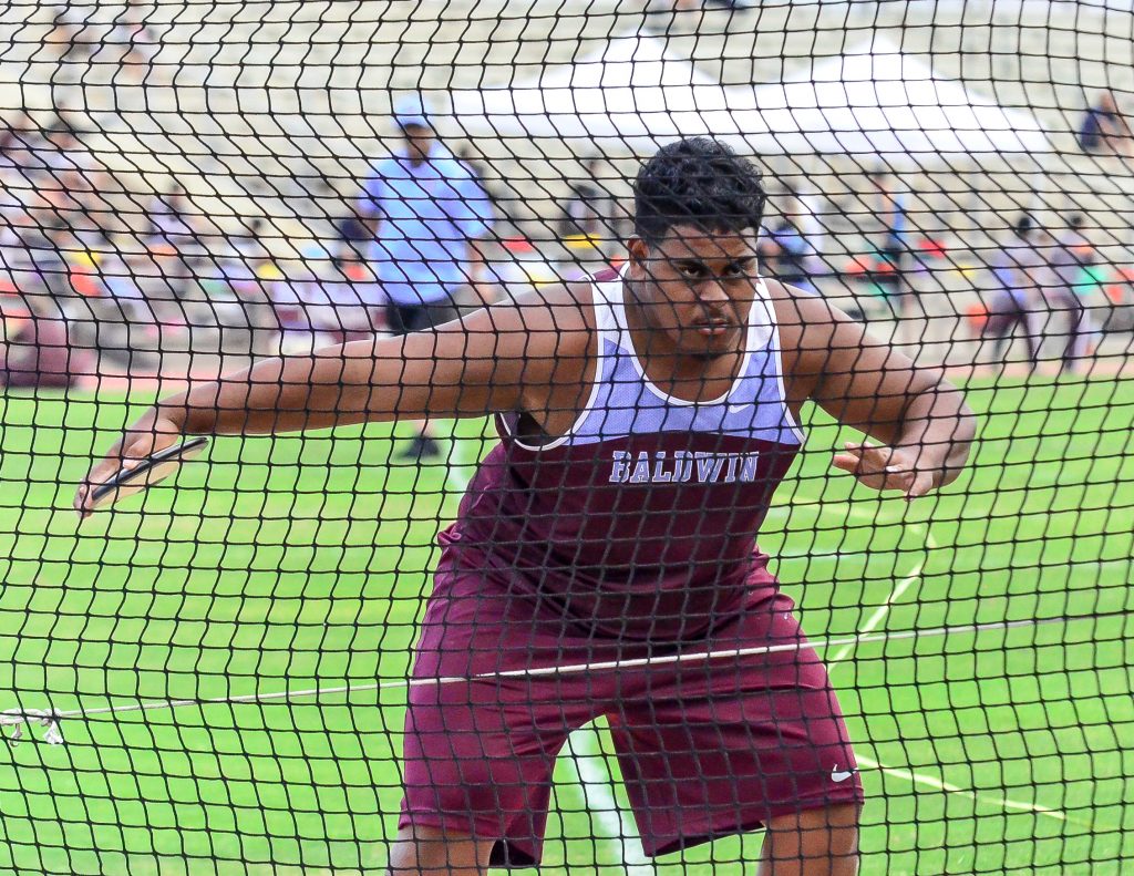 Baldwin's Andre Vaivela won the boys discus Saturday with a toss of 137-02. Photo by Rodney S. Yap.