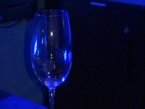 Blue-tinted wine glass at Fleetwood's. Photo by Kiaora Bohlool.