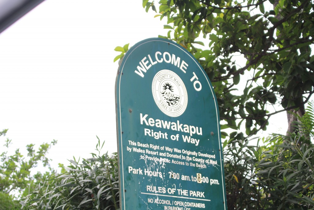 One of the 3 Entrance Signs to Keawakapu Beach
