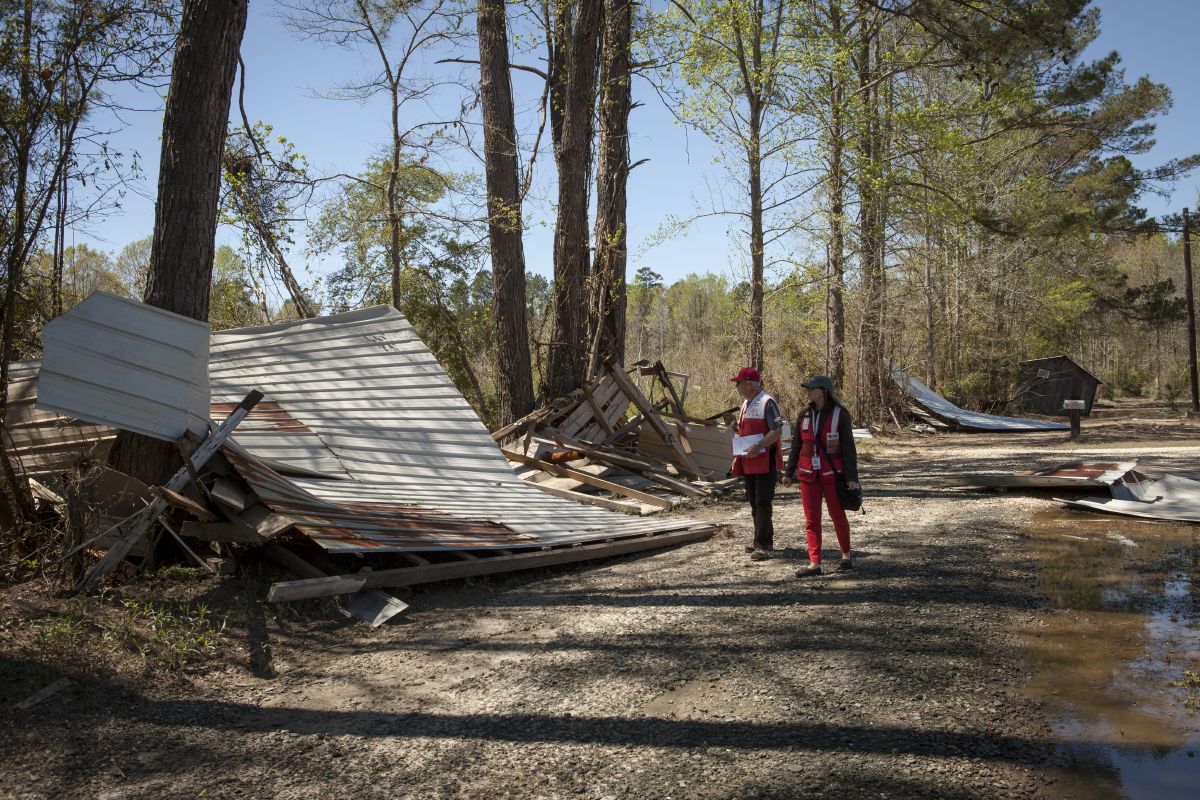Monday March 21, 2016. Burkeville, Texas. Red Cross Disaster Assessment volunteers begin to survey some of the hardest hit areas outside Burkeville Texas. With road closures still in effect, many residents have yet to see how their homes have been impacted. The family living in this property only had an hour to gather their belongings before nearly 8 feet of water flooded their home. Photo by Danuta Otfinowski/American Red Cross