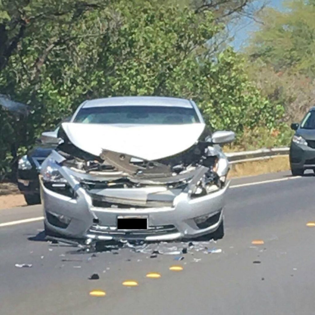 Honoapiʻilani traffic accident (6.7.2016) Photo credit: Genna Galindo.