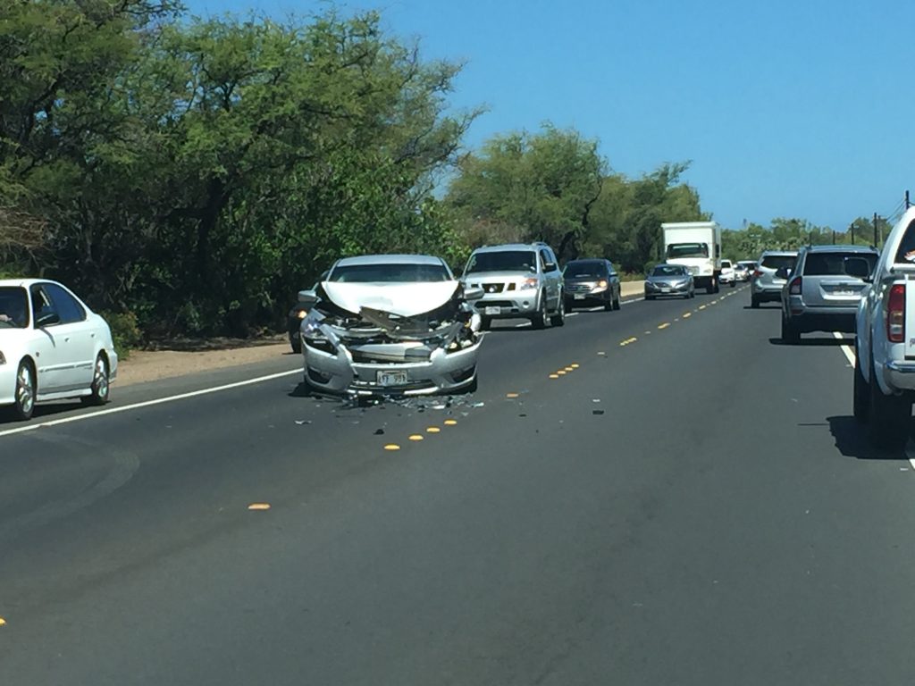 Honoapiʻilani traffic accident (6.7.2016) Photo credit: Tara Dugan.