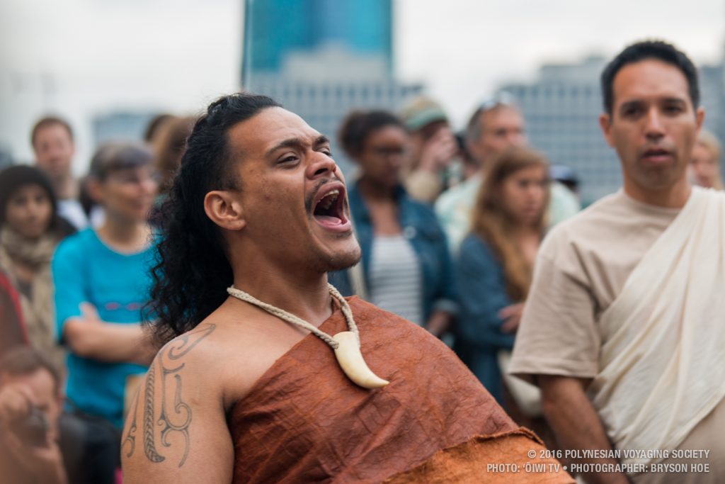 Hōkūleʻa arriving in New York. (6.5.2016) Photo credit: Polynesian Voyaging Society / Nāʻālehu Anthony / ʻŌiwi TV