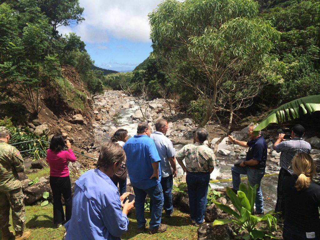 Governor to request Presidential Disaster Declaration for Public Assistance after surveying storm damage at Maui’s Wailuku River at ʻĪao Valley. 