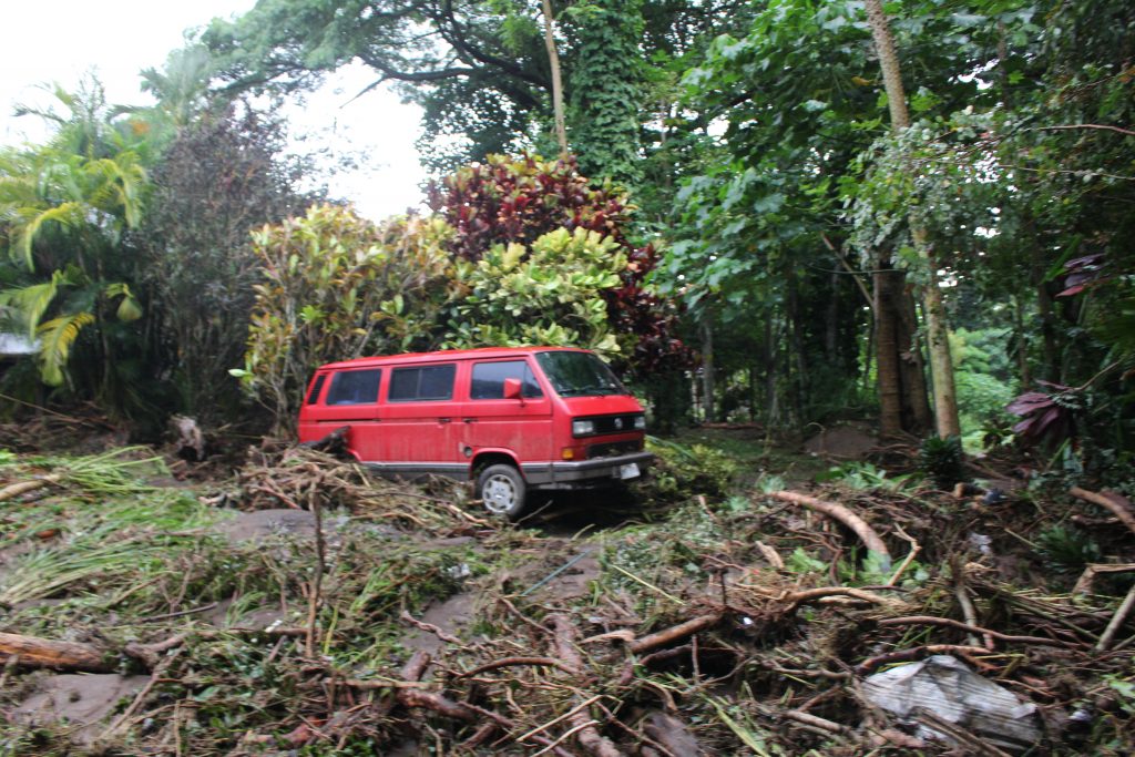 ʻĪao Valley, erosion and flood debris from flash flood. PC: 9.14.16 by Wendy Osher.