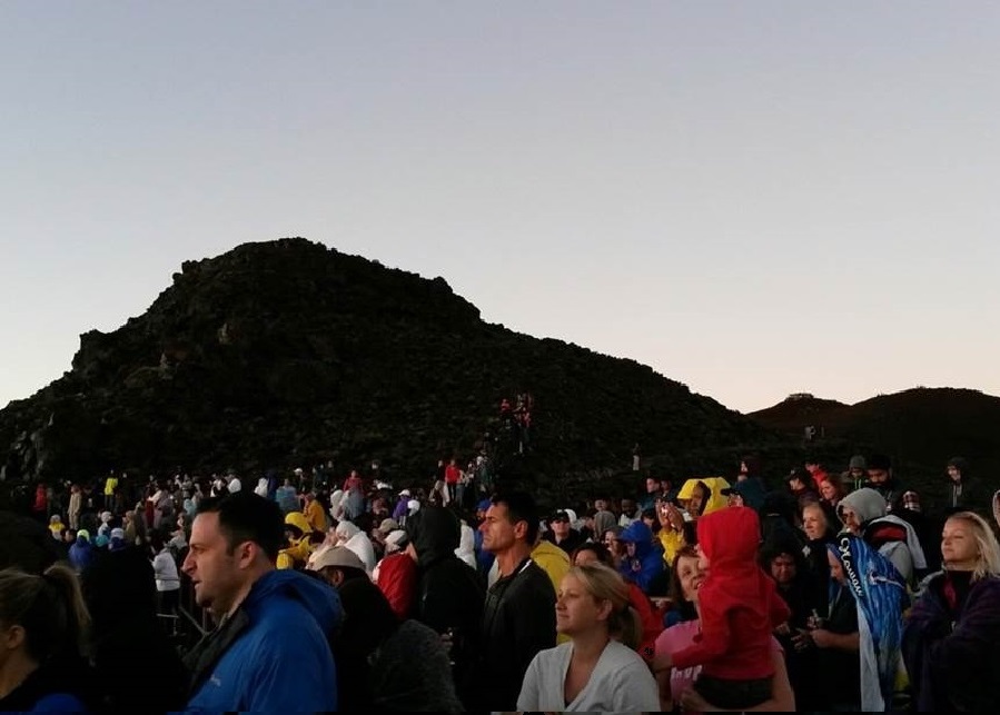 Sunrise crowds at the crater overlook by Haleakala Visitor Center (9,741 feet of elevation).