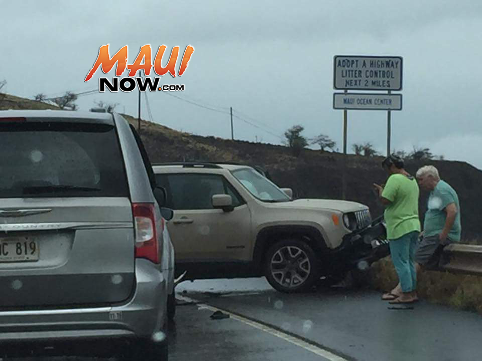 Honoapiʻilani Accident 12.8.16. PC: Donna Probst 